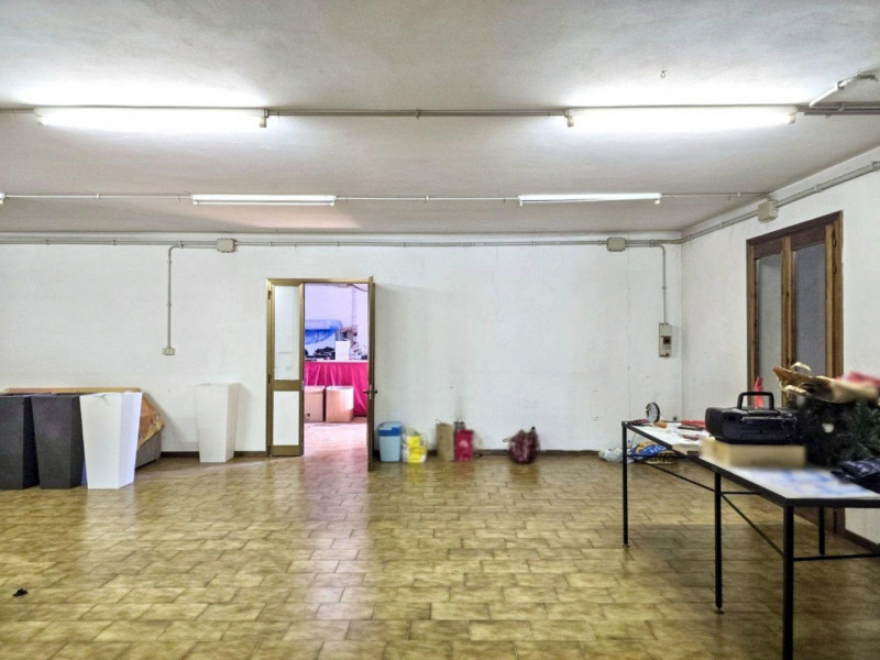 Quest’immobile viene venduto tramite asta online.

Casa indipendente, sita nel Comune di Barbaran...