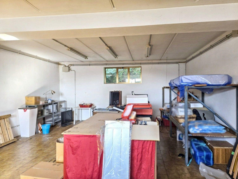 Quest’immobile viene venduto tramite asta online.

Casa indipendente, sita nel Comune di Barbaran...