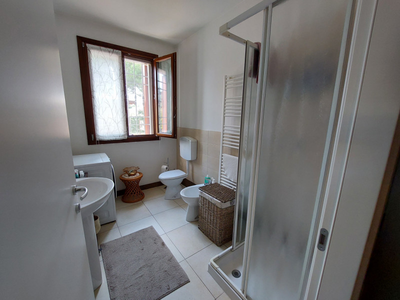 Masi

accogliente villetta a schiera in ottime condizioni, comoda alle vie principali

Proponiamo...