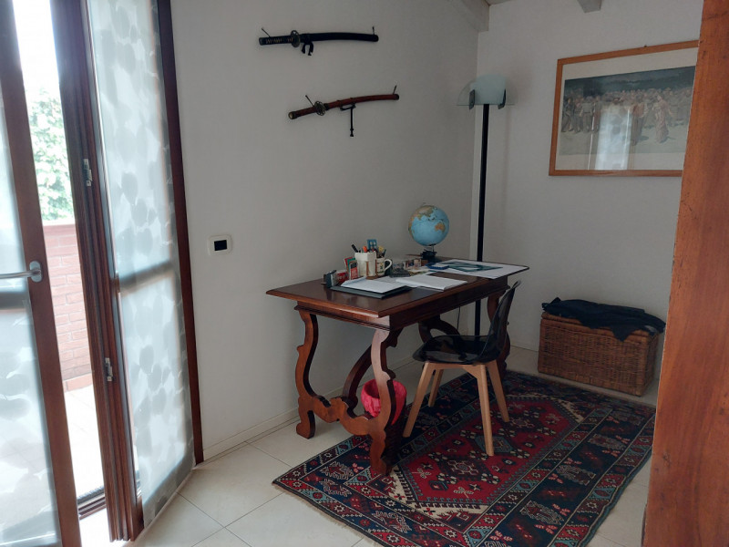 Masi

accogliente villetta a schiera in ottime condizioni, comoda alle vie principali

Proponiamo...