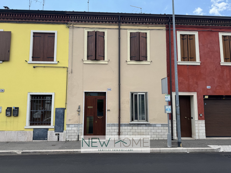 Verona Vendita Casa a schiera porzione centrale