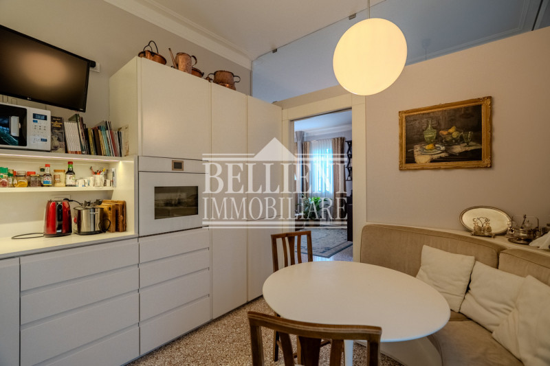 VICENZA - Nel cuore del centro storico di Vicenza, proponiamo in vendita elegante villino in stil...