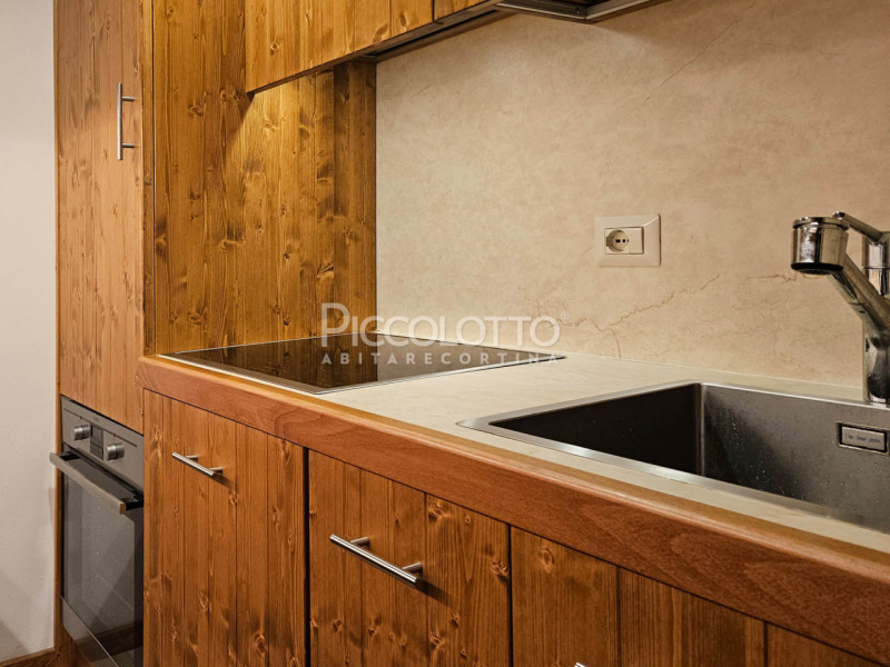 Rif. A5323 - DISPONIBILE LUGLIO / AGOSTO 2026 e STAGIONE INVERNALE 2026/ 2027

Cortina d'Ampezzo ...