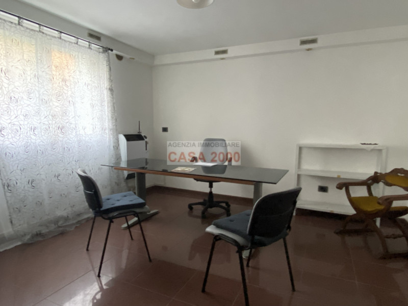In una posizione strategica nel Comune di Camposampiero, precisamente nella zona della stazione, ...