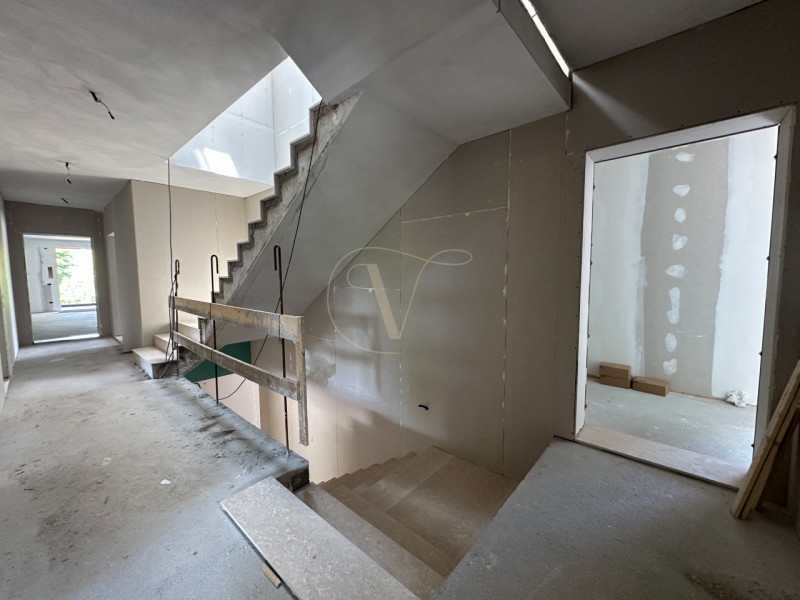 Nel residence più nuovo nel quartiere di Torre, si trova in vendita un appartamento all’ultimo pi...