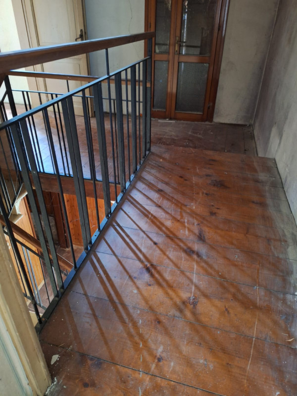 vigonovo a ridosso del centro del paese ,posto tranquillo su strada chiusa vendesi bifamiliare in...