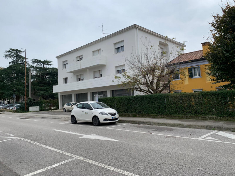 Piazzola sul Brenta Vendita Negozio