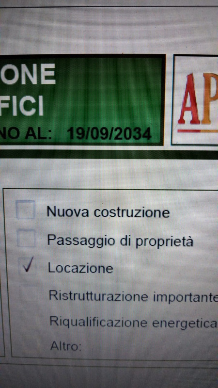 Si propone in affitto un ufficio di circa 160 mq, situato all'interno del Centro Commerciale di v...
