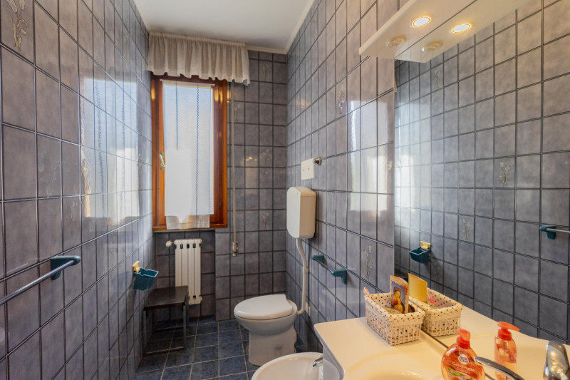 Nel cuore di Abano Terme, a pochi passi dal rinomato centro commerciale Ca' Grande, proponiamo un...