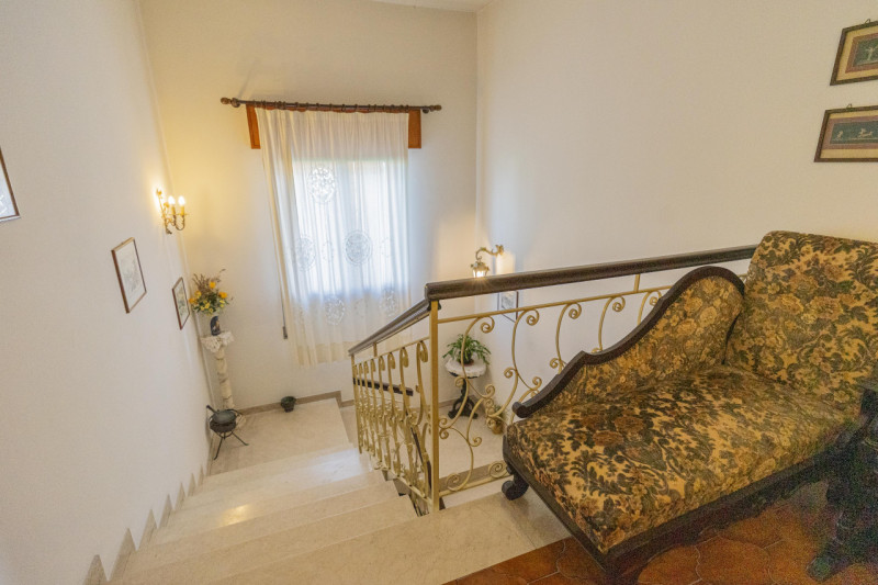 Nel cuore di Abano Terme, a pochi passi dal rinomato centro commerciale Ca' Grande, proponiamo un...