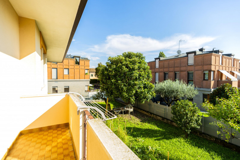 Nel cuore di Abano Terme, a pochi passi dal rinomato centro commerciale Ca' Grande, proponiamo un...