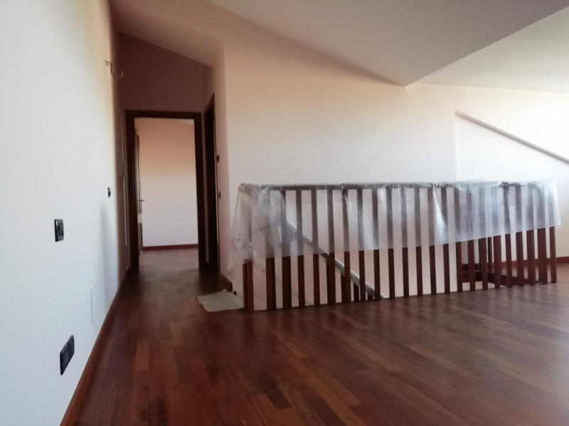 Caselle di Selvazzano: Vendesi in complesso residenziale appartamento ultimo piano sviluppato su ...