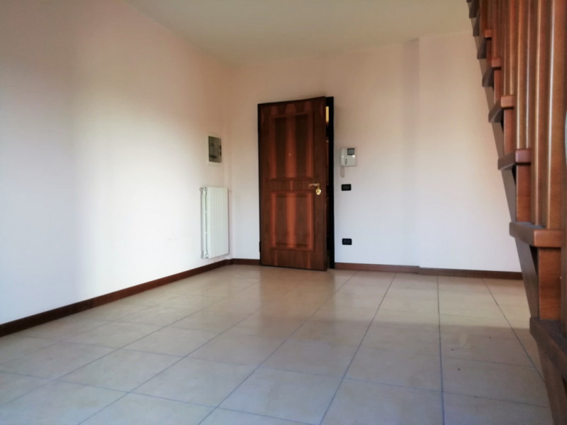 Caselle di Selvazzano: Vendesi in complesso residenziale appartamento ultimo piano sviluppato su ...