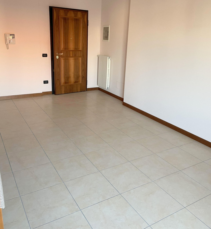 Caselle di Selvazzano: Vendesi in complesso residenziale appartamento ultimo piano sviluppato su ...