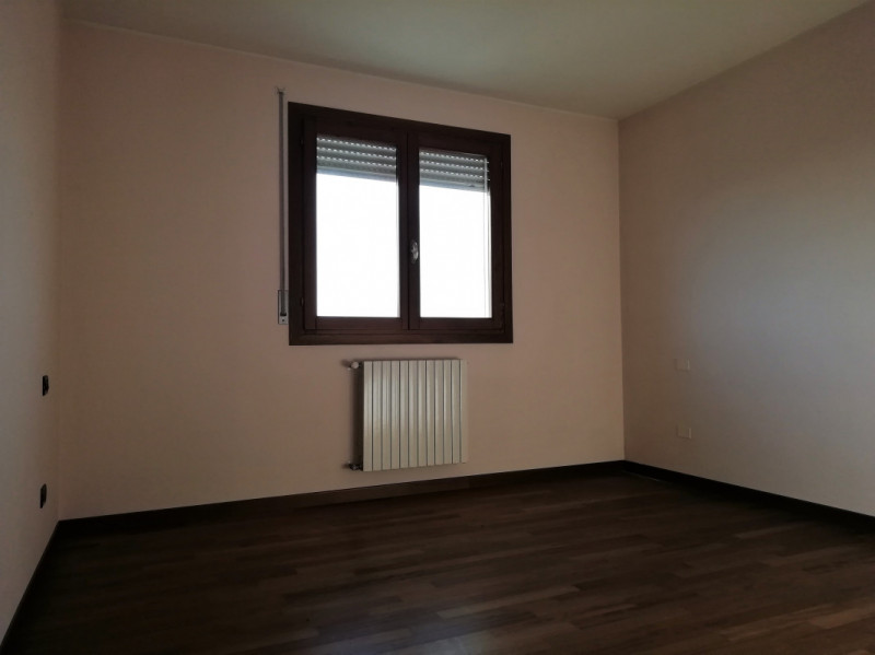 Caselle di Selvazzano: Vendesi in complesso residenziale appartamento ultimo piano sviluppato su ...