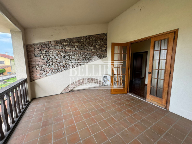 POZZOLEONE - A 20 minuti da Vicenza per gli amanti della tranquillità proponiamo in locazione una...