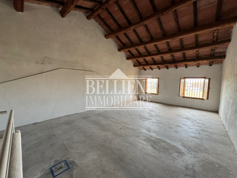 POZZOLEONE - A 20 minuti da Vicenza per gli amanti della tranquillità proponiamo in locazione una...