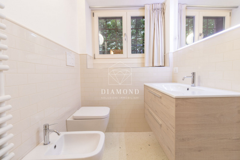 Falzè di Trevignano: mini appartamento al piano terra, inserito all'interno di un residence di pr...