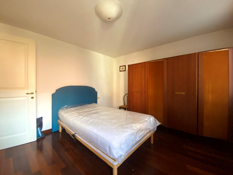 A pochi passi da Piazza Pola, in un elegante palazzina d’epoca completamente ristrutturata, di so...