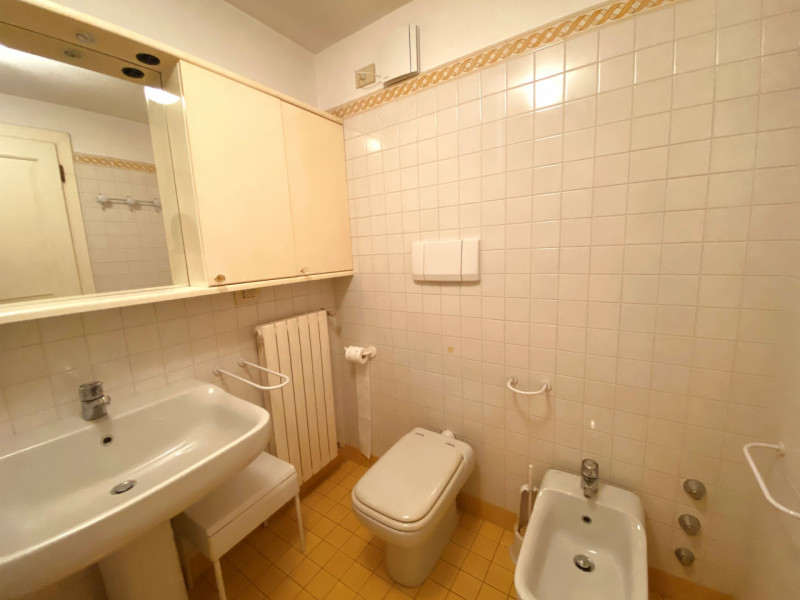 A pochi passi da Piazza Pola, in un elegante palazzina d’epoca completamente ristrutturata, di so...