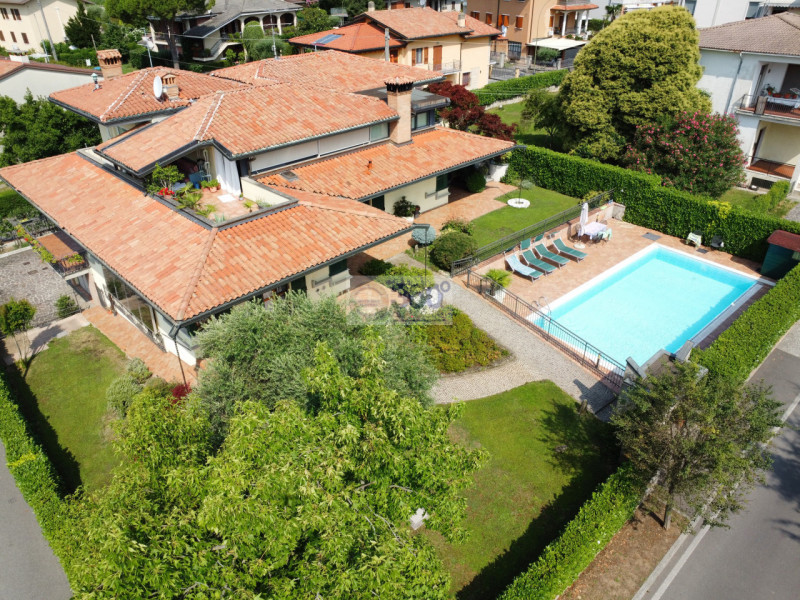 Provaglio d'Iseo Vendita Villa moderna