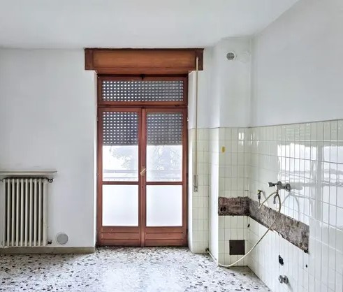 Rif. A.A.9-22-2536084

Vendita all'asta - appartamento al 1° piano con cantina in data 4 dicembre...