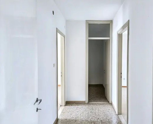 Rif. A.A.9-22-2536084

Vendita all'asta - appartamento al 1° piano con cantina in data 4 dicembre...