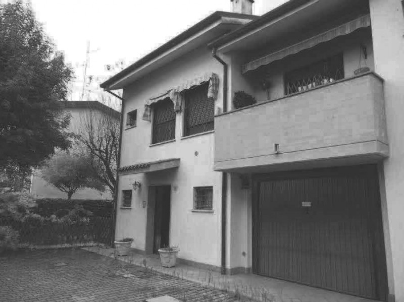 Cento Vendita Appartamento