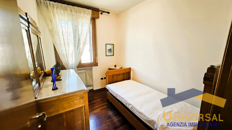 CAMPODARSEGO – fraz. SANT’ ANDREA In centro paese, cosa che permette di raggiungere tutti i servi...