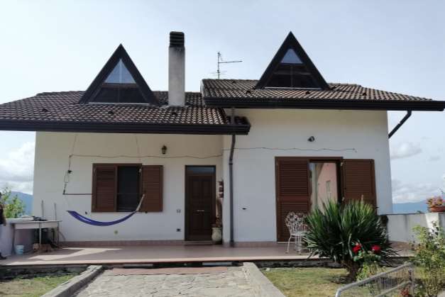 Torella dei Lombardi Vendita Villa