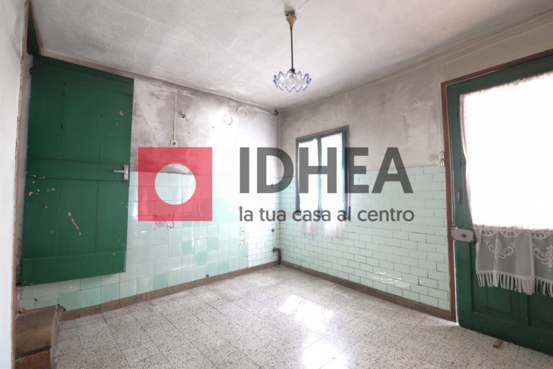 FONTANE 
CASA SINGOLA COMPOSTA DA DUE UNITA' ABITATIVE A FONTANE RIF. "AVV6" 

L'agenzia immobili...
