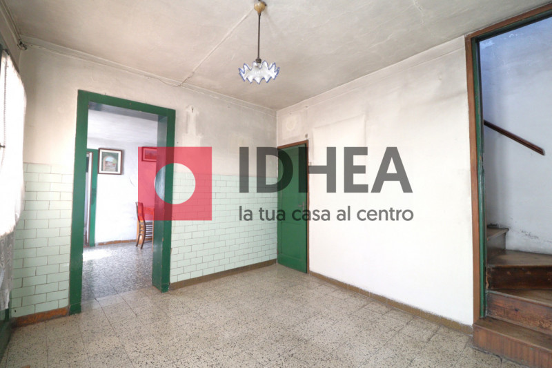 FONTANE 
CASA SINGOLA COMPOSTA DA DUE UNITA' ABITATIVE A FONTANE RIF. "AVV6" 

L'agenzia immobili...