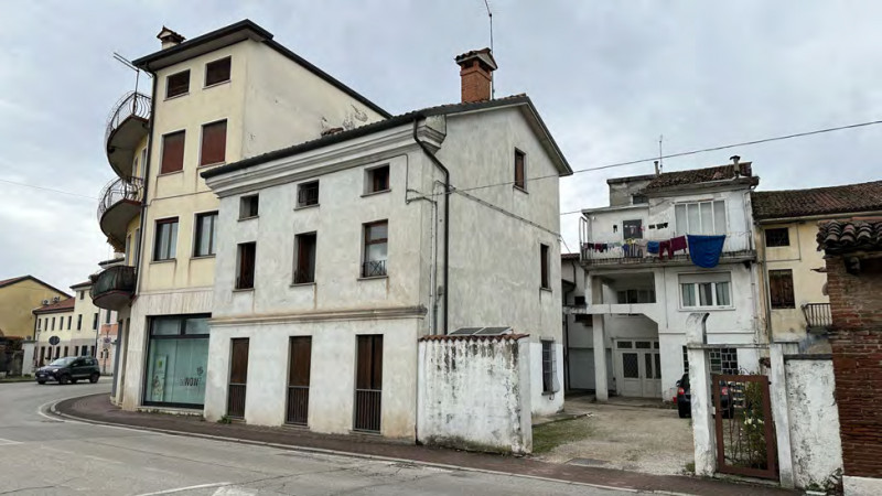 APPARTAMENTO ALL'ASTA A MARANO VICENTINO (VI)

Immobiliallasta.it, società di consulenza leader p...