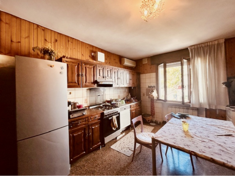 Castelfranco V.to: in zona via Verdi proponiamo alla vendita una porzione di bifamiliare indipend...