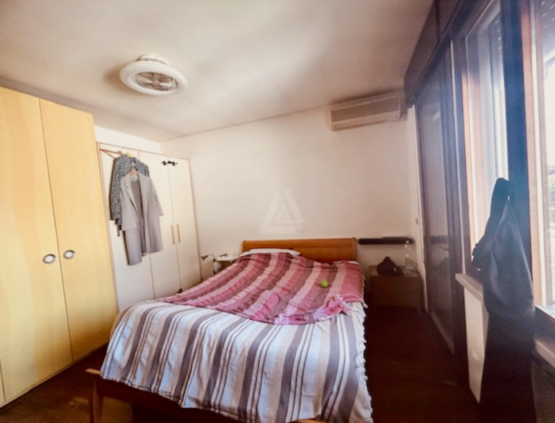 Castelfranco V.to: in zona via Verdi proponiamo alla vendita una porzione di bifamiliare indipend...