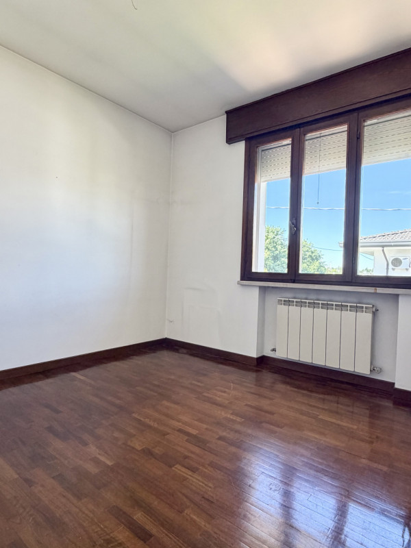 Castelfranco V.to: in zona via Verdi proponiamo alla vendita una porzione di bifamiliare indipend...