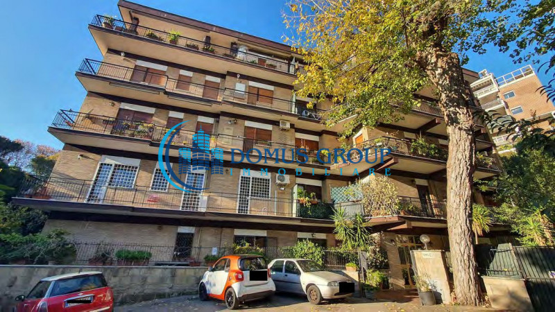 Roma Vendita Appartamento pentalocale