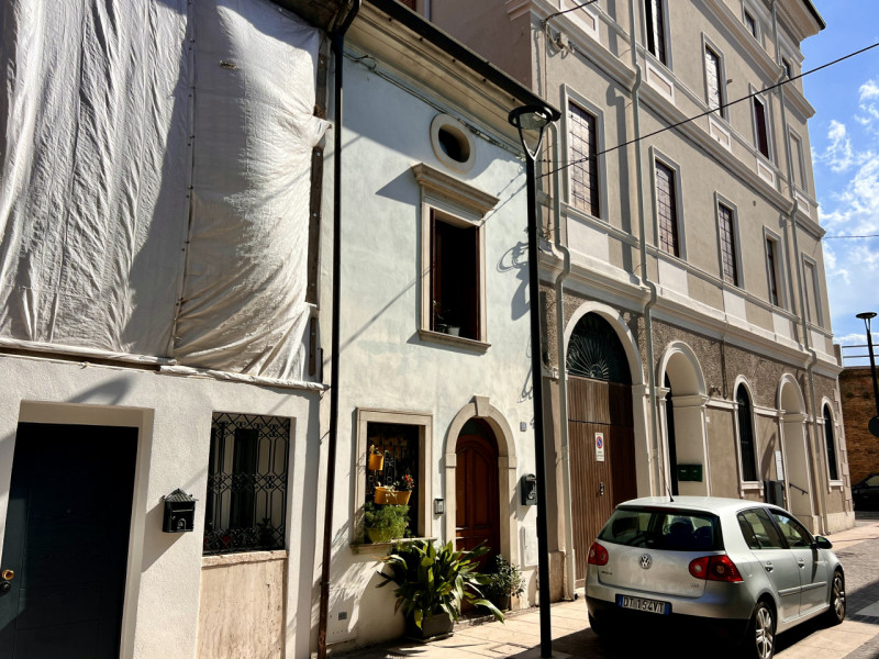 Legnago Vendita Casa a schiera porzione centrale