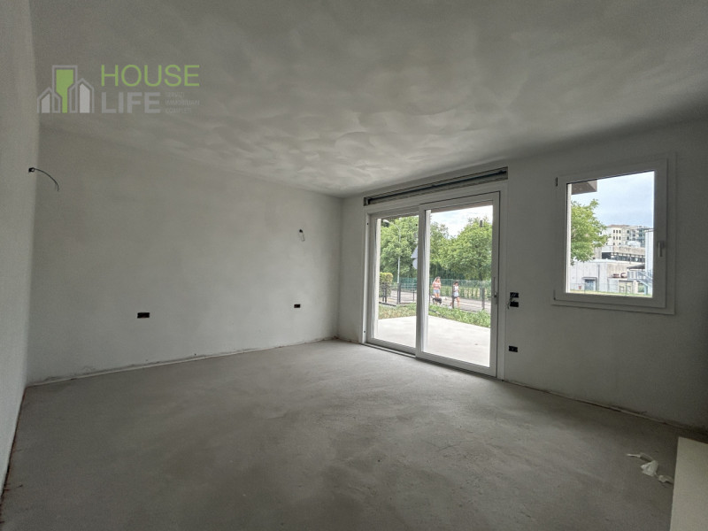 SCHIO – S.S. TRINITA’: elegante APPARTAMENTO TRICAMERE in bifamiliare sovrapposta posto al piano ...