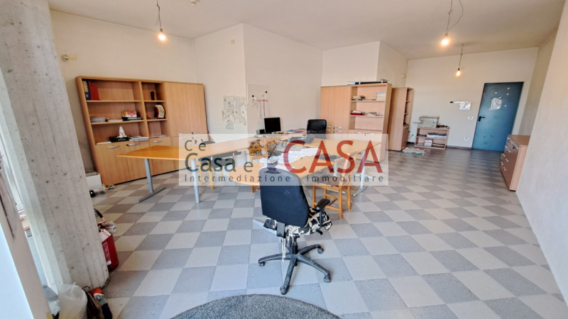 Selvazzano Dentro Affitto Capannone
