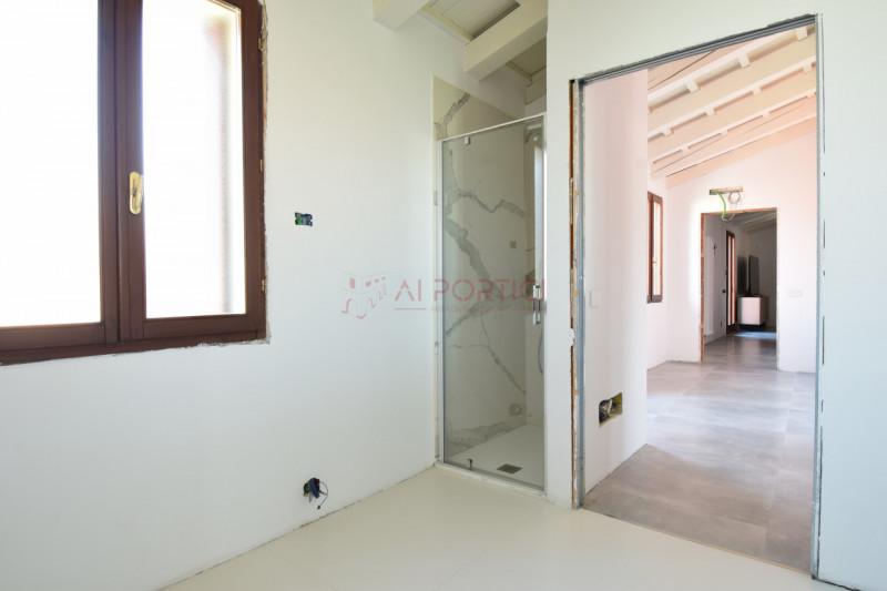 PIOVE DI SACCO centro storico - APPARTAMENTO semi indipendente quasi interamente RISTRUTTURATO A ...