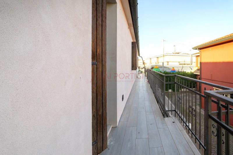 PIOVE DI SACCO centro storico - APPARTAMENTO semi indipendente quasi interamente RISTRUTTURATO A ...