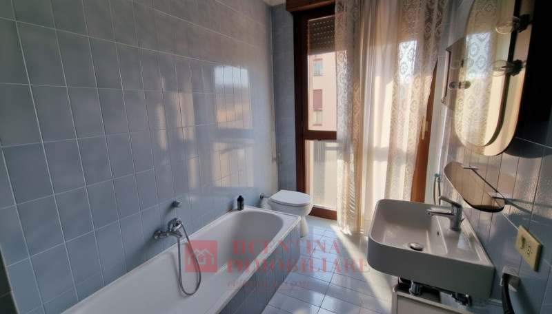 ALTAVILLA VICENTINA: Situato nel cuore pulsante di Altavilla Vicentina, questo spazioso appartame...