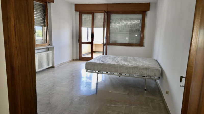 (Per INFO 3316190143) A Montebelluna, in zona centrale, proponiamo in vendita un bellissimo attic...