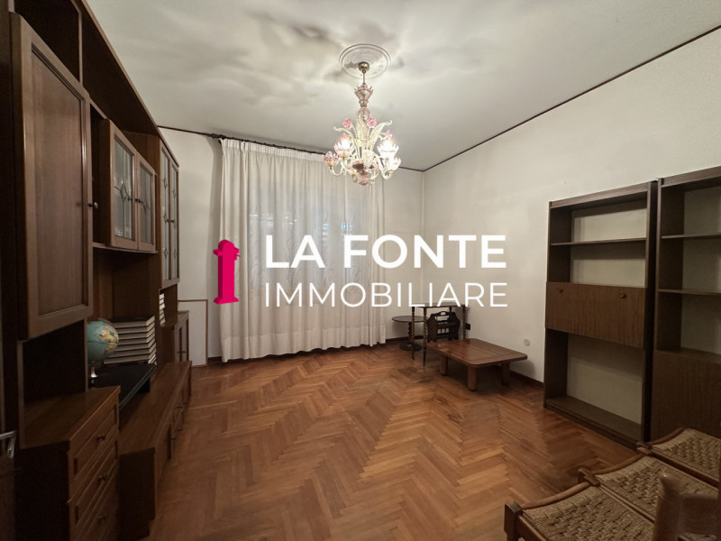 CAPRICCIO DI VIGONZA - CASA SINGOLA - con ampi spazi e potenzialità in un'ottima zona, questa abi...