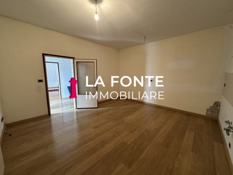 CAPRICCIO DI VIGONZA - CASA SINGOLA - con ampi spazi e potenzialità in un'ottima zona, questa abi...