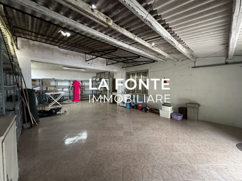 CAPRICCIO DI VIGONZA - CASA SINGOLA - con ampi spazi e potenzialità in un'ottima zona, questa abi...