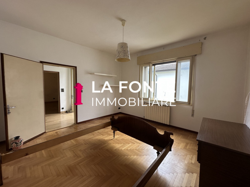 CAPRICCIO DI VIGONZA - CASA SINGOLA - con ampi spazi e potenzialità in un'ottima zona, questa abi...