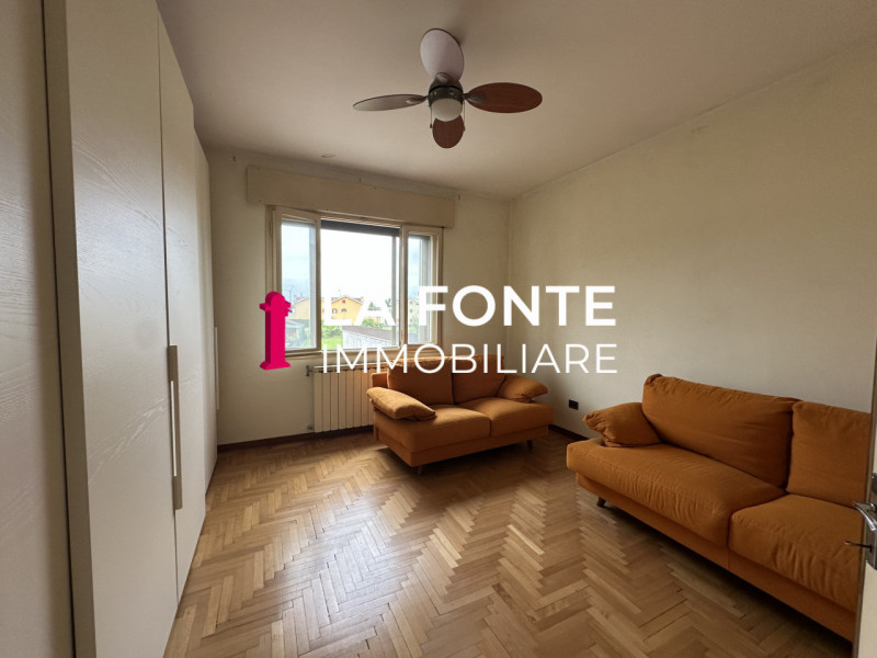 CAPRICCIO DI VIGONZA - CASA SINGOLA - con ampi spazi e potenzialità in un'ottima zona, questa abi...