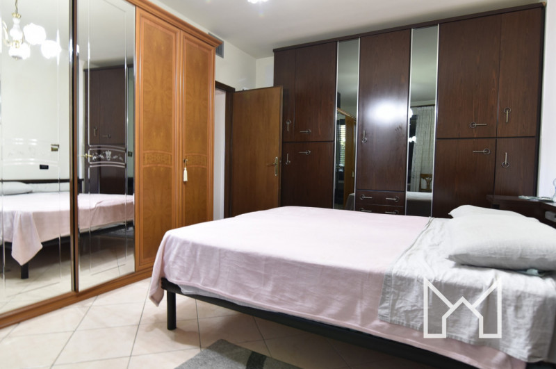 BASSANO DEL GRAPPA - In zona centro studi proponiamo abitazione indipendente disposta su due live...